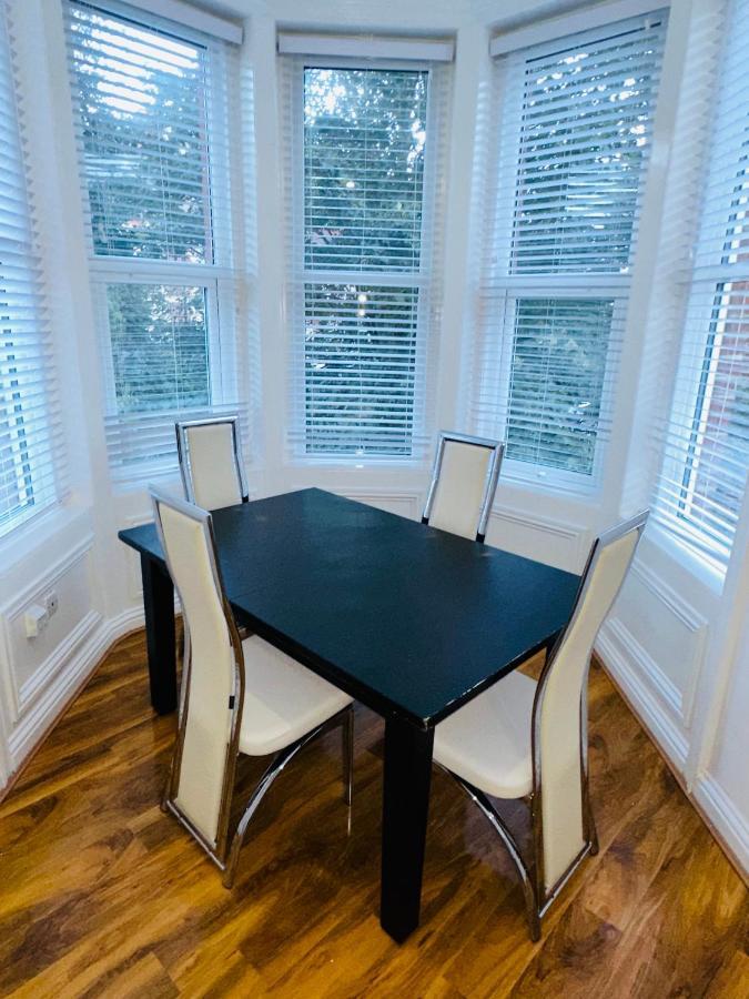 Newly Refurbished Two Bedrooms Flat St Leonards-on-Sea Esterno foto