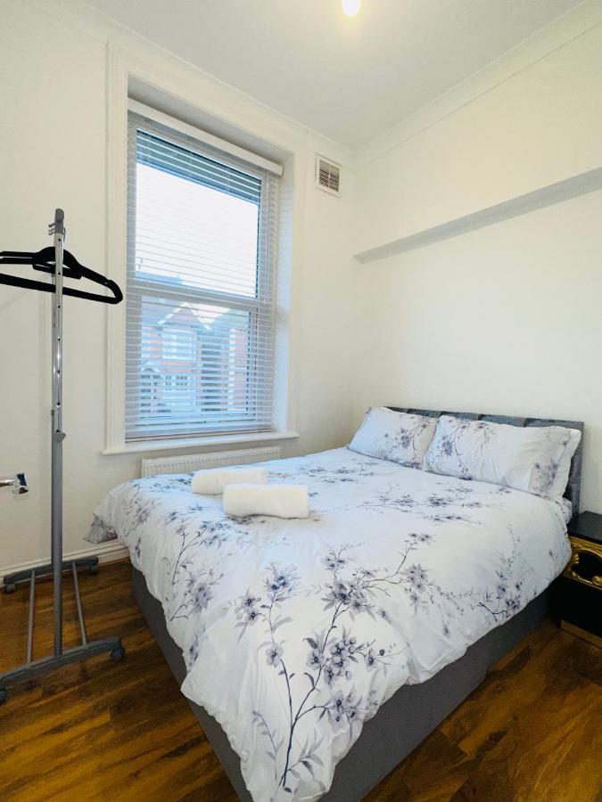 Newly Refurbished Two Bedrooms Flat St Leonards-on-Sea Esterno foto
